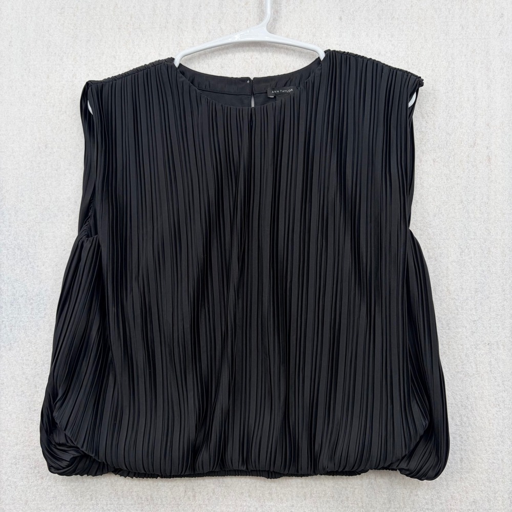 Ann Taylor Black Pleated Bubble Hem Sleeveless Blouse Top S 846043